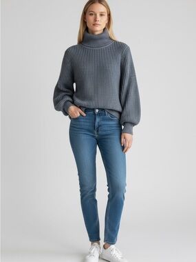 Alfani Pop of Grey Sparkle Turtleneck Sweater in Armor color